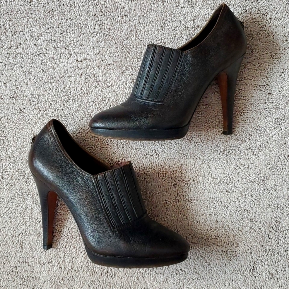 Elegant Black Leather Heels